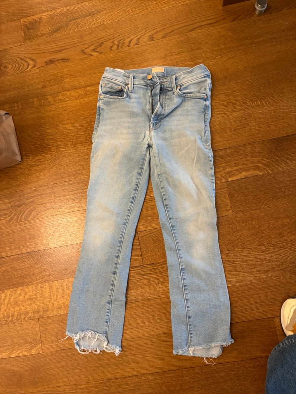 MOTHER Light Blue Cropped Frayed-Hem Jeans
